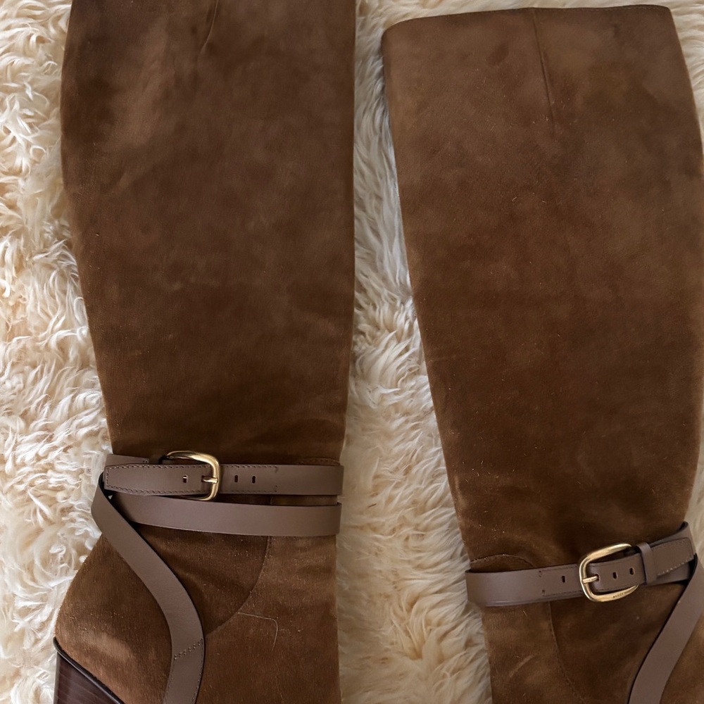 Gucci Abigail Suede Knee High Block
Heeled Buckle Strappy Boots Size 36.5 - Picture 6 of 8